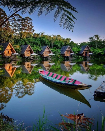 Rumah Dusun Bambu